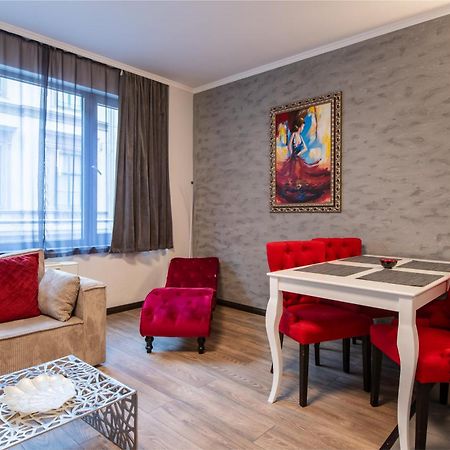 Budapest Holidays Apartments & Spa Luaran gambar