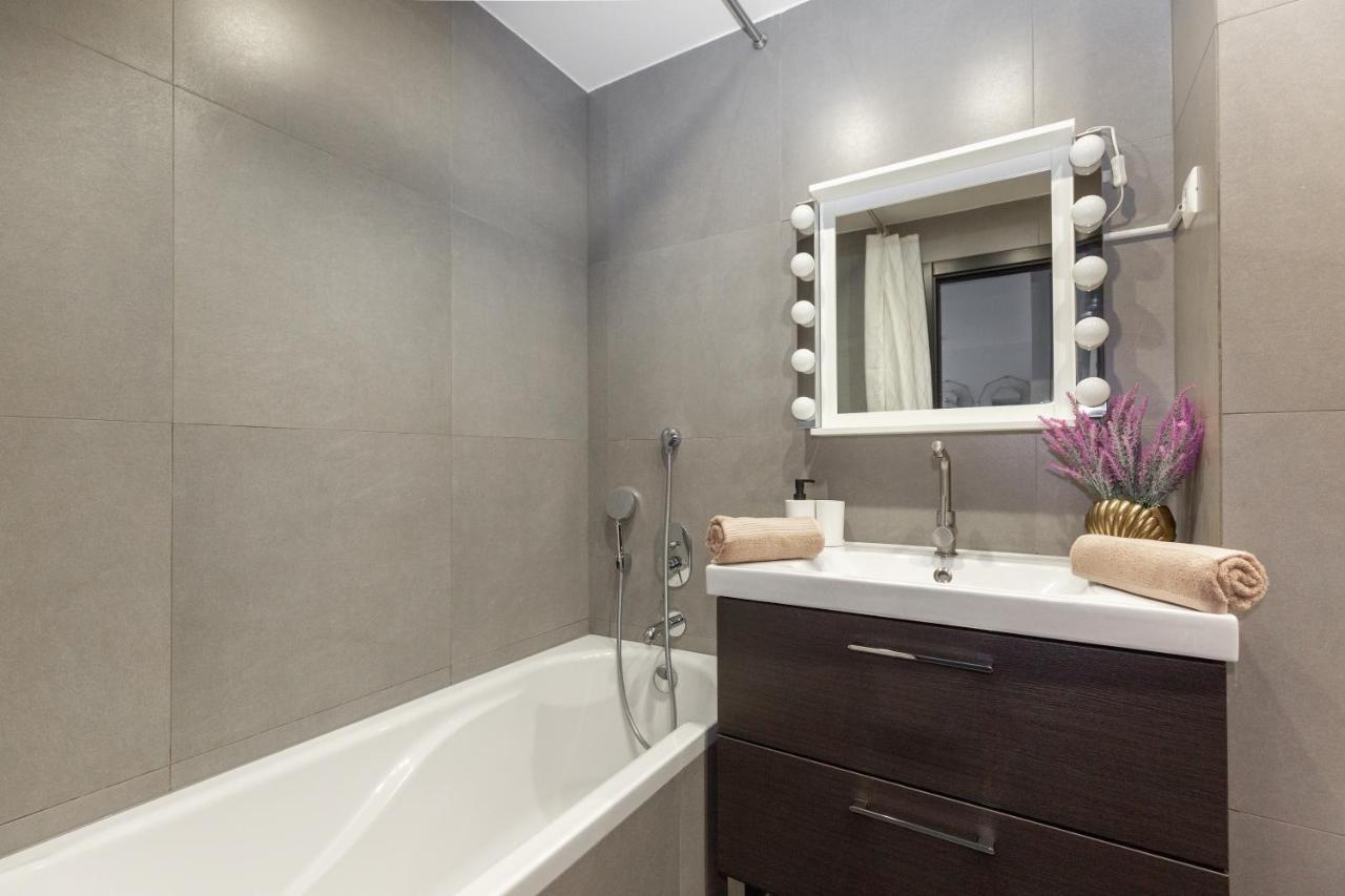 Budapest Holidays Apartments & Spa Luaran gambar