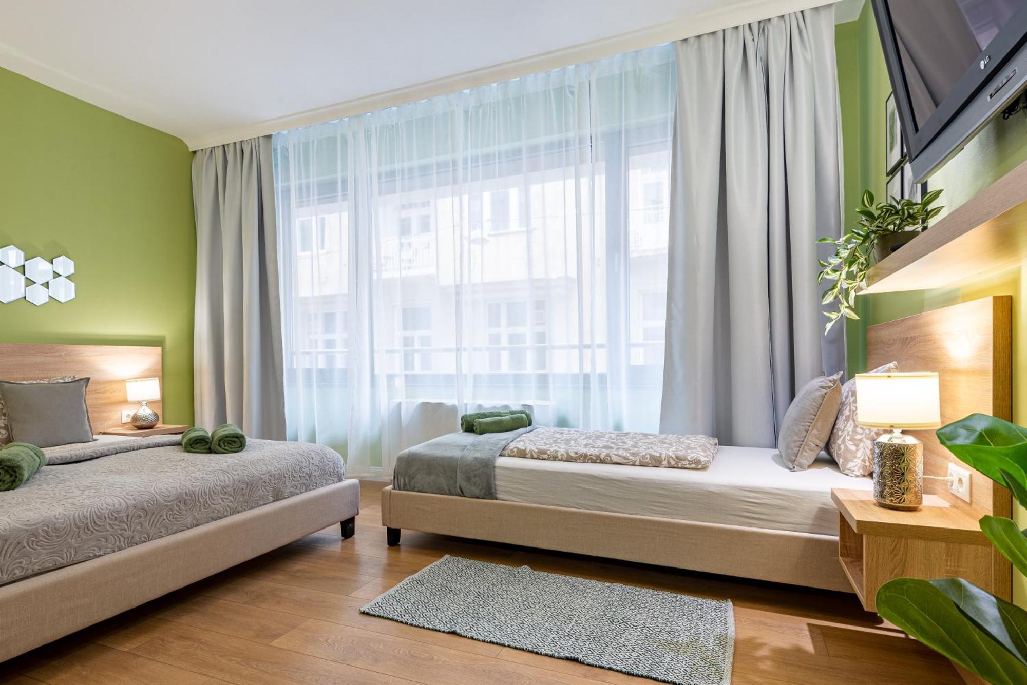 Budapest Holidays Apartments & Spa Luaran gambar