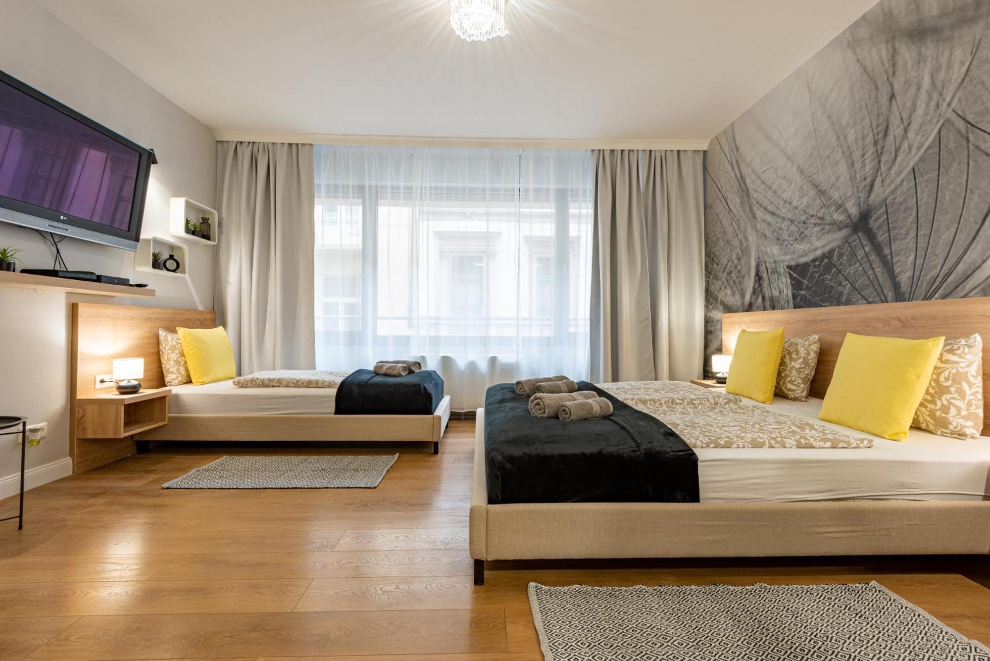 Budapest Holidays Apartments & Spa Luaran gambar