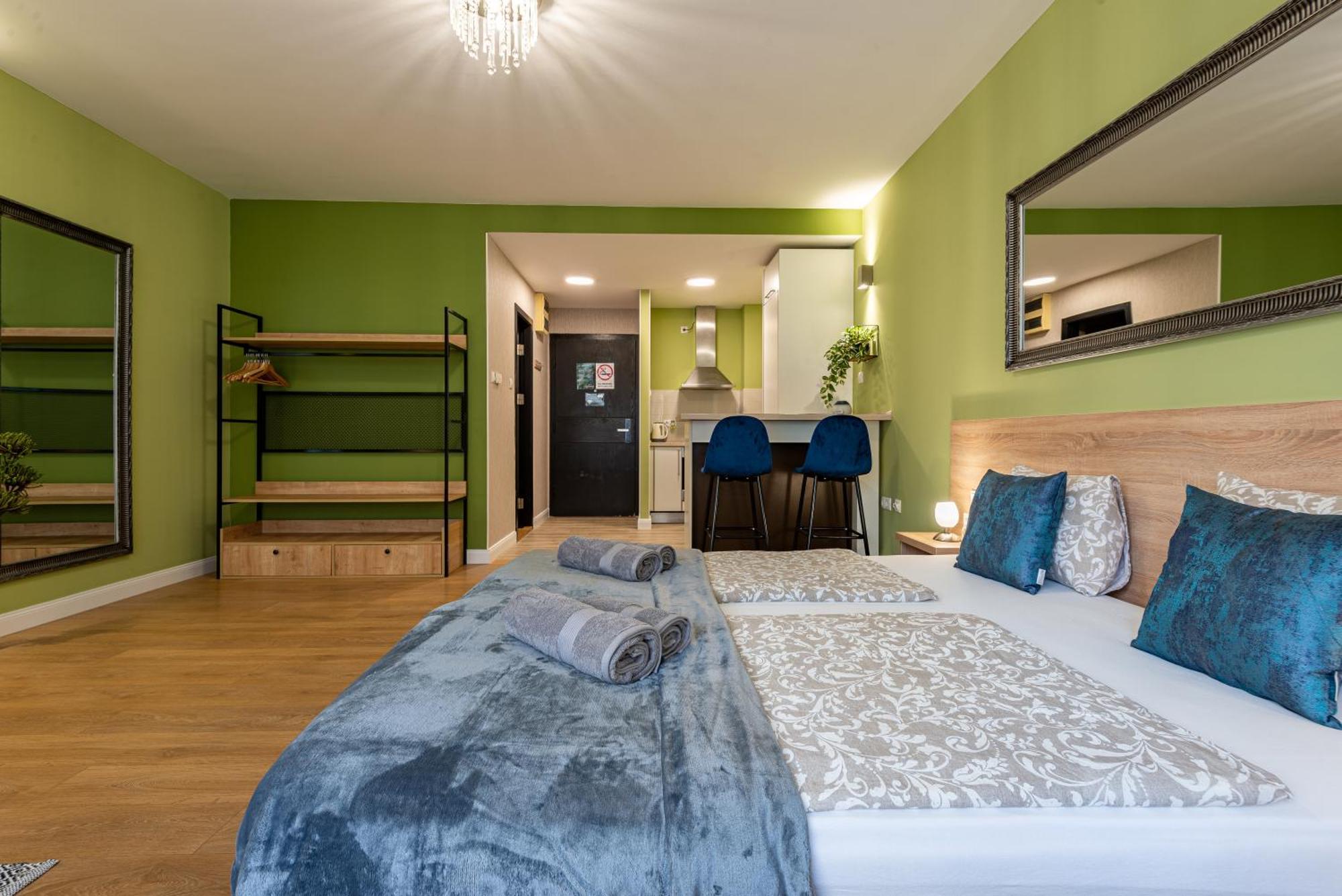 Budapest Holidays Apartments & Spa Luaran gambar