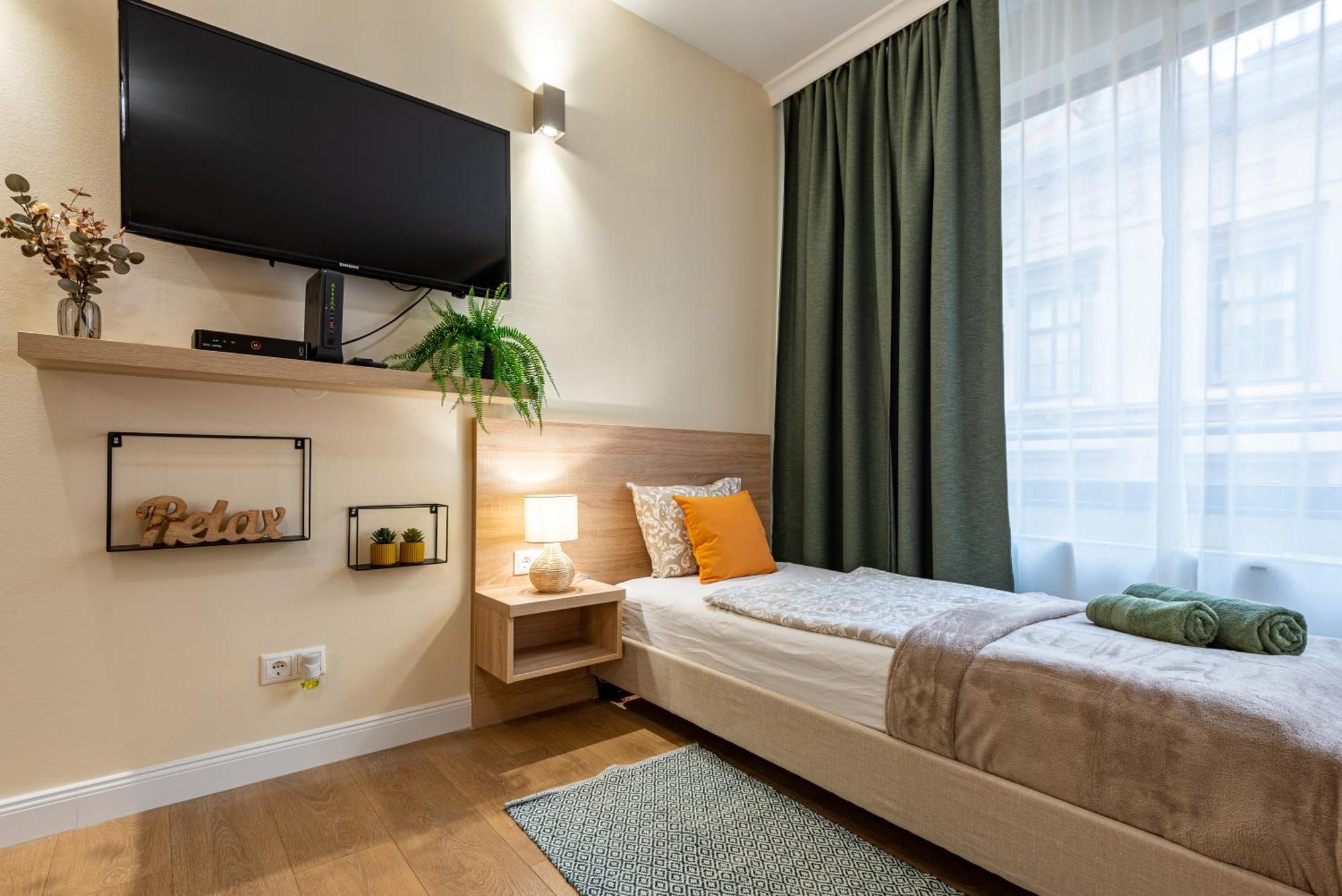 Budapest Holidays Apartments & Spa Luaran gambar