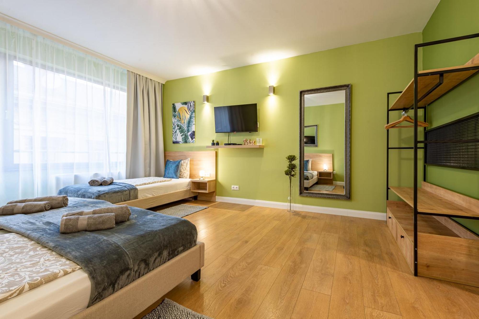 Budapest Holidays Apartments & Spa Luaran gambar