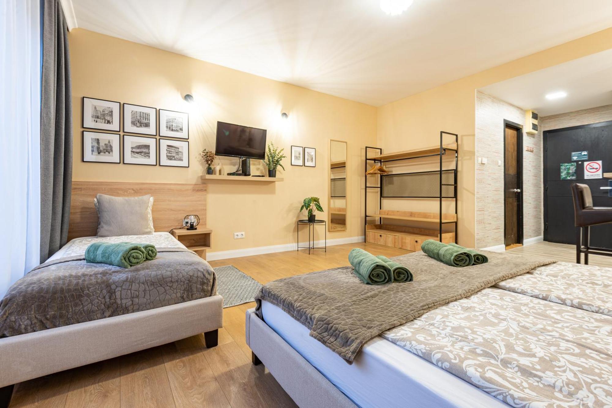 Budapest Holidays Apartments & Spa Luaran gambar