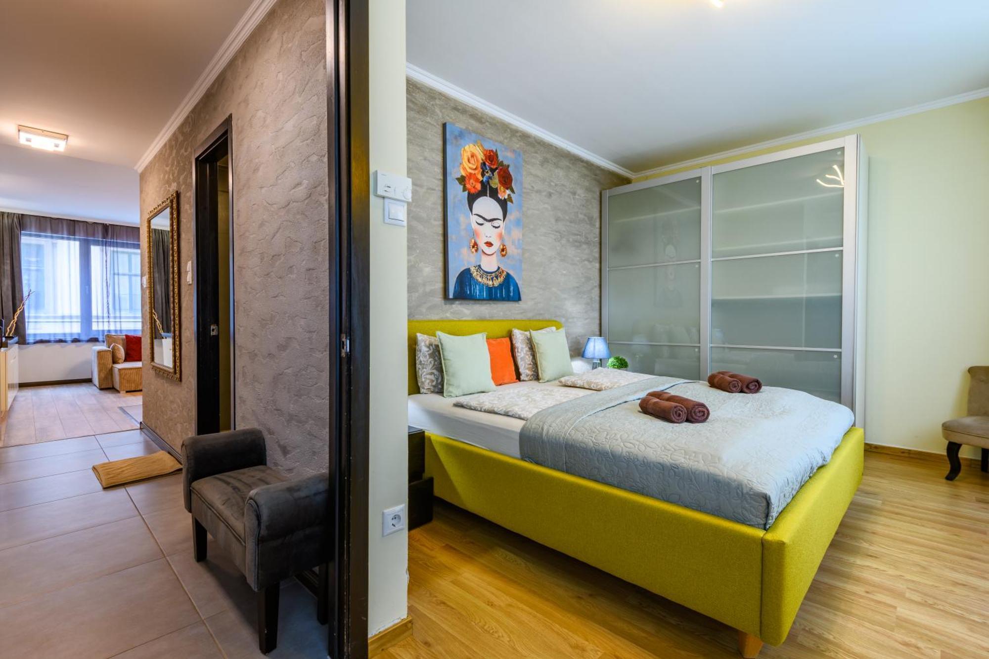 Budapest Holidays Apartments & Spa Luaran gambar